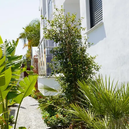 Playa Granada Moriscos Ii Apartment